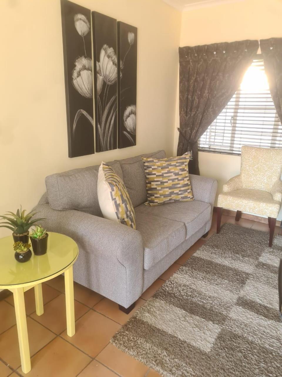Jakkalsdraai Guest House Potchefstroom Ngoại thất bức ảnh
