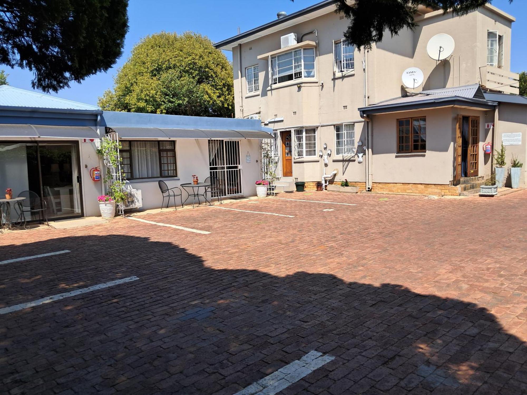 Jakkalsdraai Guest House Potchefstroom Ngoại thất bức ảnh